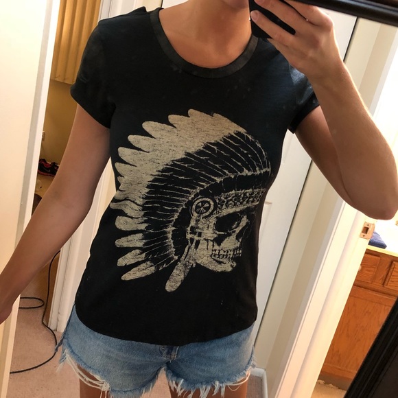 Express Tops - Express Graphic Tee